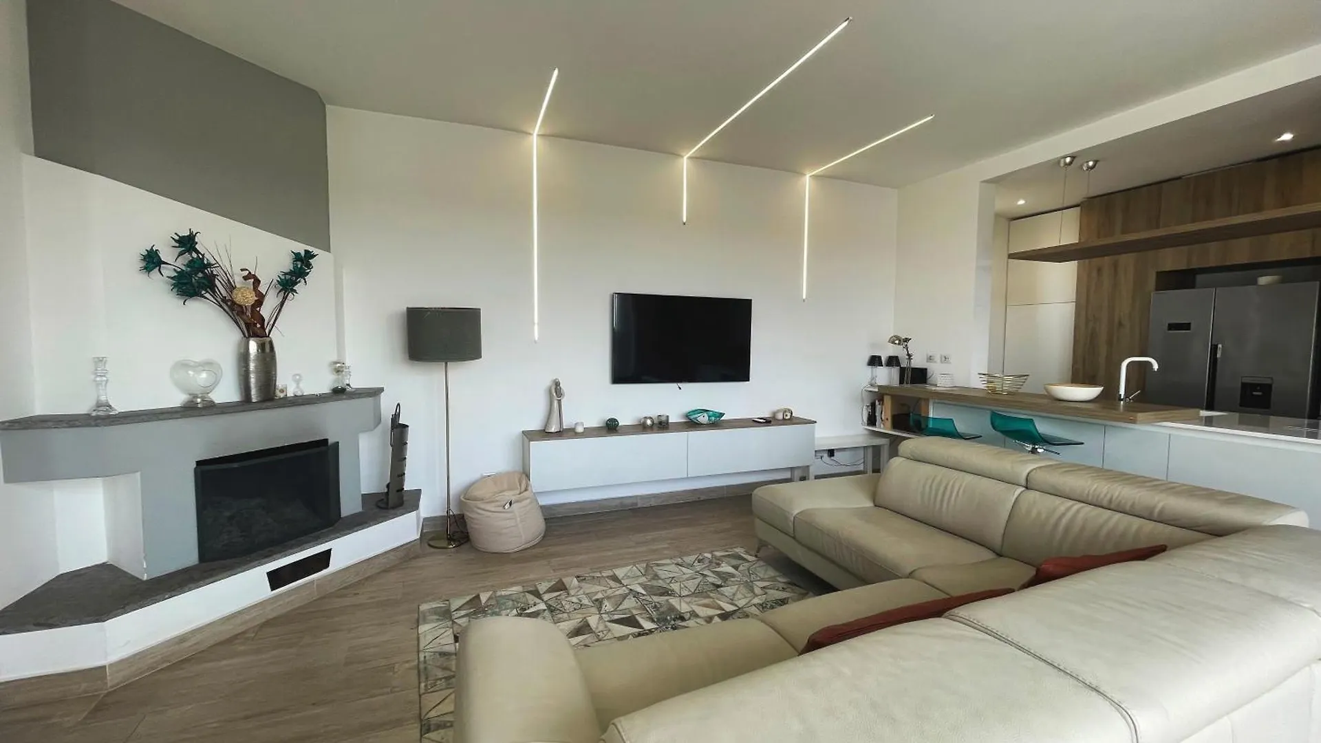 Penthouse With View Of Rome Apartment